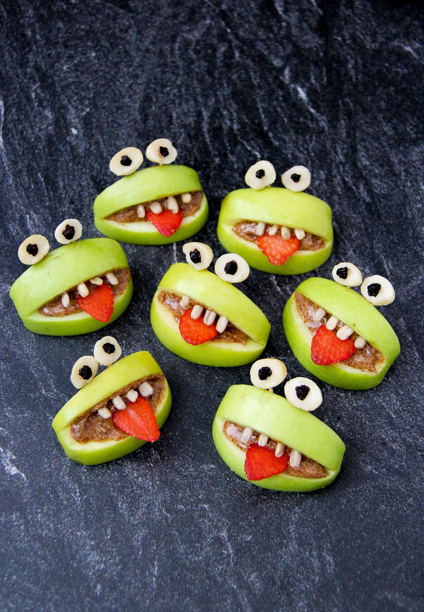Halloween Apple Mouths with Nut Butter | Raw Vibrant Living