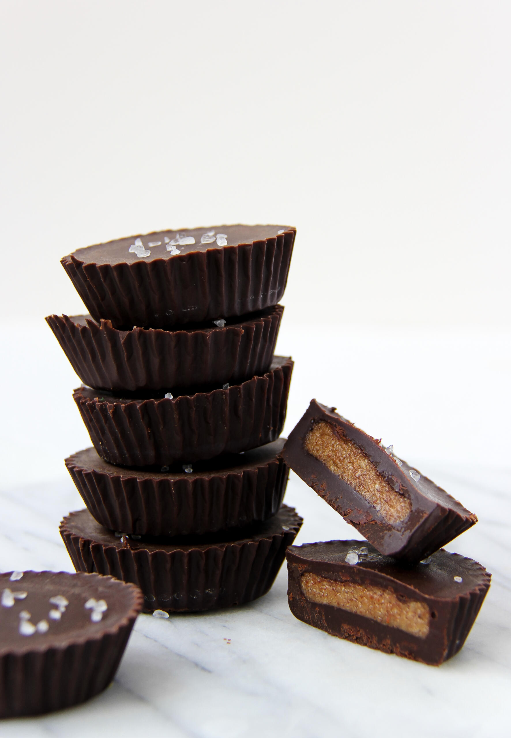Salted Raw Chocolate Almond Butter Cups | Raw Vibrant Living