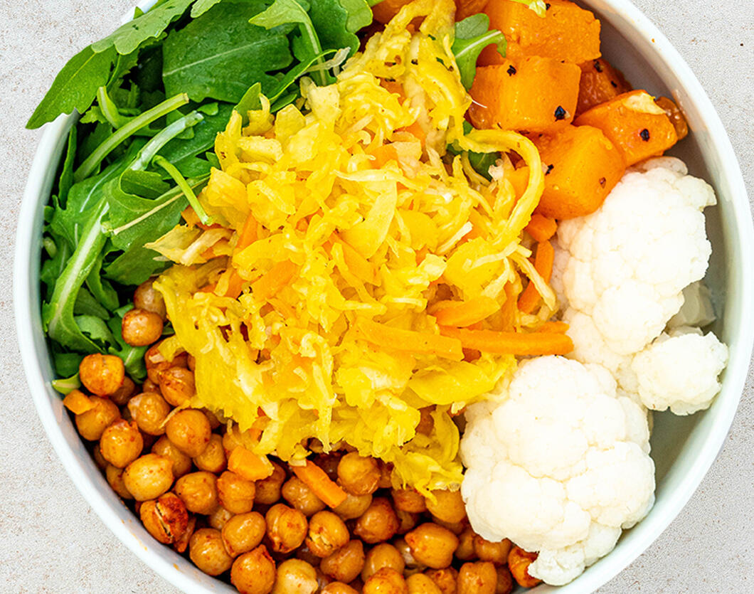 Simple Vegan Chickpea, Cauliflower and Pumpkin Bowl